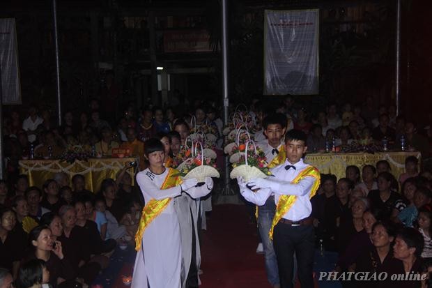 Thái Nguyên: Đêm Hội Vu Lan Chùa Thịnh Đán