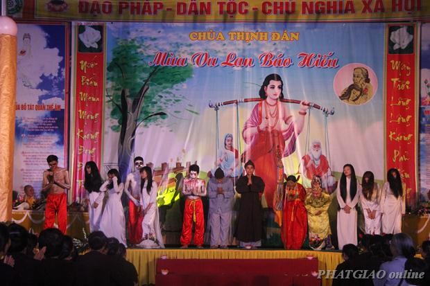Thái Nguyên: Đêm Hội Vu Lan Chùa Thịnh Đán