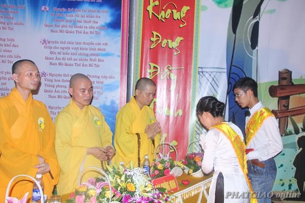 Thái Nguyên: Đêm Hội Vu Lan Chùa Thịnh Đán