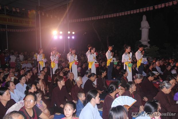 Thái Nguyên: Đêm Hội Vu Lan Chùa Thịnh Đán