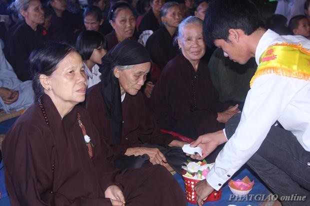 Thái Nguyên: Đêm Hội Vu Lan Chùa Thịnh Đán