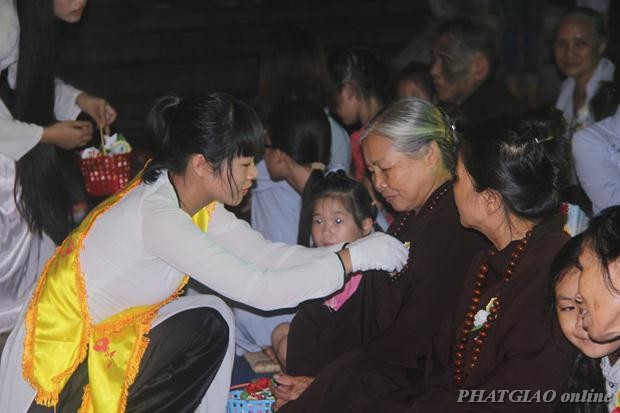 Thái Nguyên: Đêm Hội Vu Lan Chùa Thịnh Đán