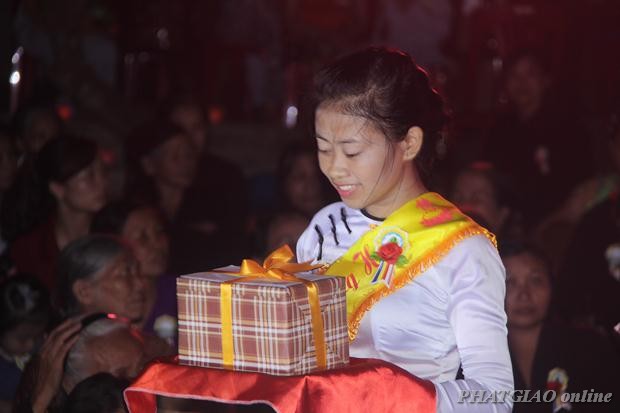 Thái Nguyên: Đêm Hội Vu Lan Chùa Thịnh Đán