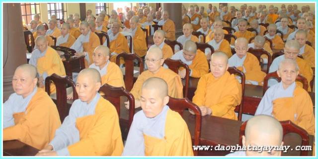 Bình Dương: Phóng Sự Ảnh: &quot;Nét Đẹp Mùa An Cư . PL: 2558&quot;
