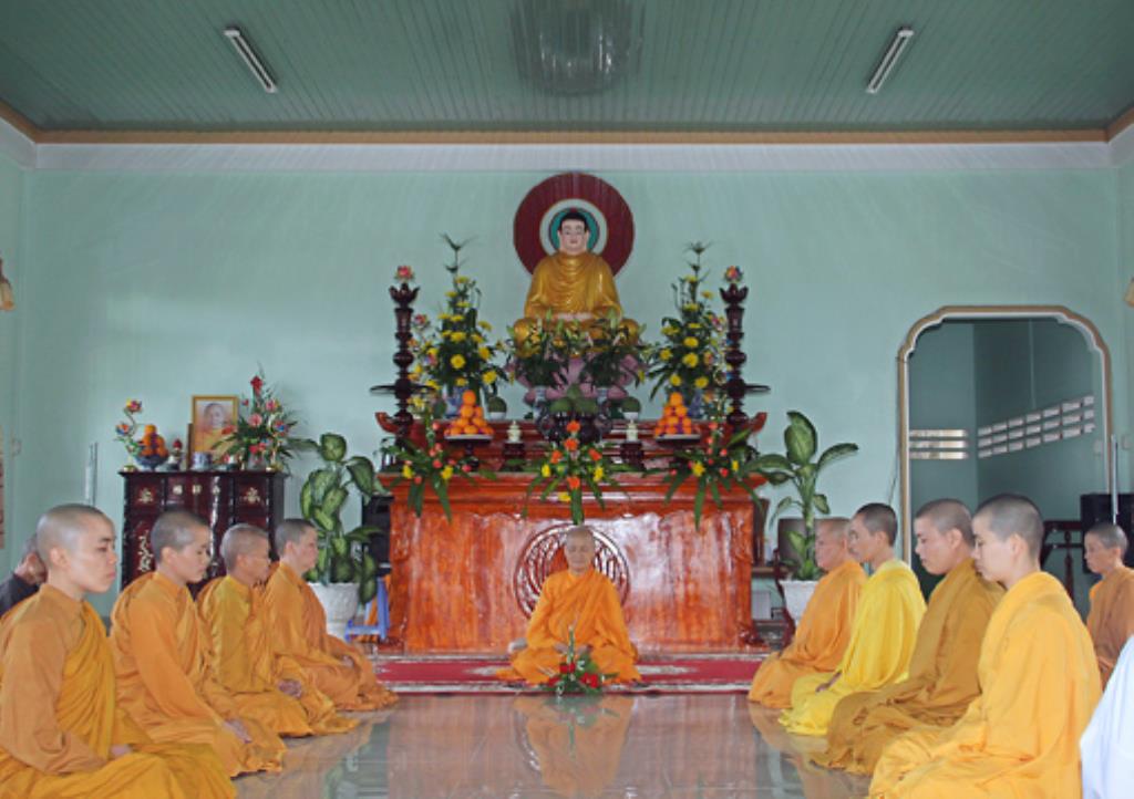 Gia Lai:Tịnh xá Ngọc Túc Khóa Tu Báo Ân và lễ Dâng Y Ca Sa