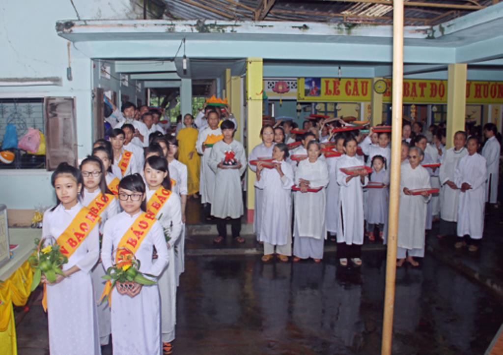 Gia Lai:Tịnh xá Ngọc Túc Khóa Tu Báo Ân và lễ Dâng Y Ca Sa