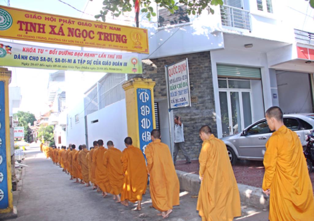 Gia Lai:Tổ chức Khóa Bồi Dưỡng Đạo Hạnh Dành cho Sa Di-Sa Di Ni &amp;tập Sự lần Thứ 8 Giáo Đoàn III Hệ Phái Khất Sĩ