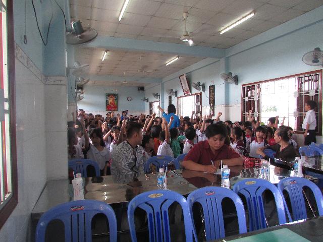 Xúc động buổi lễ tuyên dương học sinh giỏi năm học 2013- 2014 của  Thiền Viện Thiên Phước