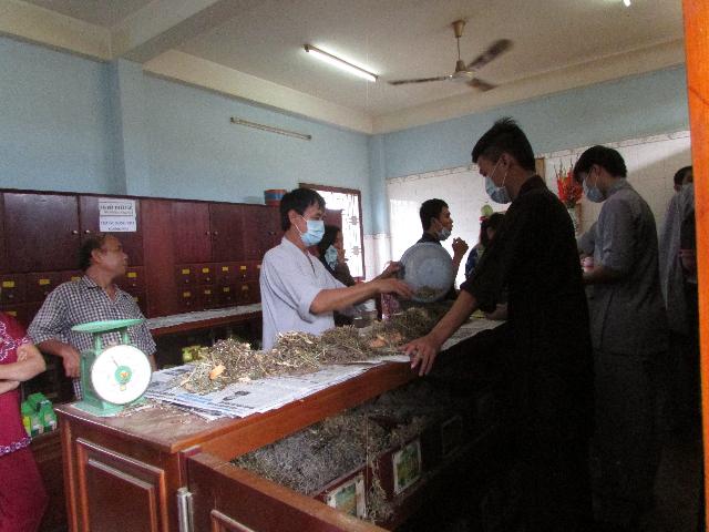 Xúc động buổi lễ tuyên dương học sinh giỏi năm học 2013- 2014 của  Thiền Viện Thiên Phước