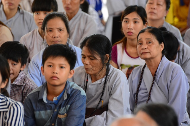 Hà Tĩnh: Hàng ngàn hoa đăng lung linh trong Đại lễ Vu Lan báo hiếu 2014 tại chùa Tượng Sơn