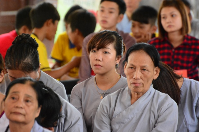 Hà Tĩnh: Hàng ngàn hoa đăng lung linh trong Đại lễ Vu Lan báo hiếu 2014 tại chùa Tượng Sơn