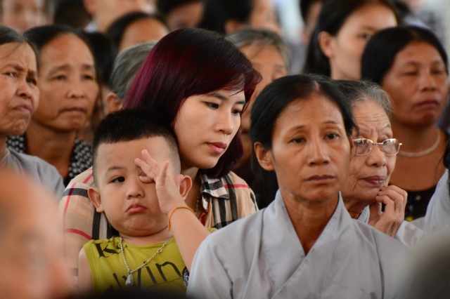 Hà Tĩnh: Hàng ngàn hoa đăng lung linh trong Đại lễ Vu Lan báo hiếu 2014 tại chùa Tượng Sơn