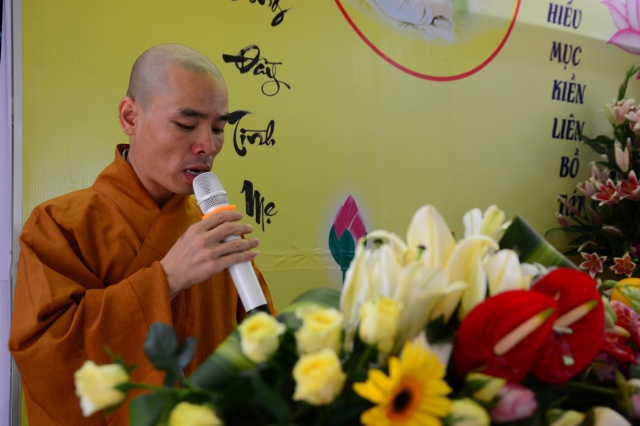 Hà Tĩnh: Hàng ngàn hoa đăng lung linh trong Đại lễ Vu Lan báo hiếu 2014 tại chùa Tượng Sơn