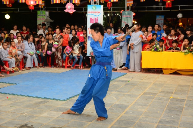 Hà Tĩnh: Hàng ngàn hoa đăng lung linh trong Đại lễ Vu Lan báo hiếu 2014 tại chùa Tượng Sơn