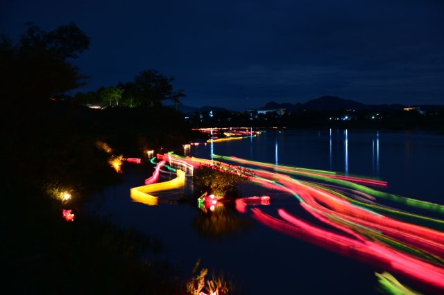 Hà Tĩnh: Hàng ngàn hoa đăng lung linh trong Đại lễ Vu Lan báo hiếu 2014 tại chùa Tượng Sơn