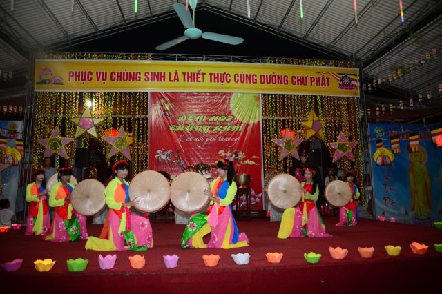 Hà Tĩnh: Tưng bừng lễ hội Trung Thu chùa Tượng Sơn