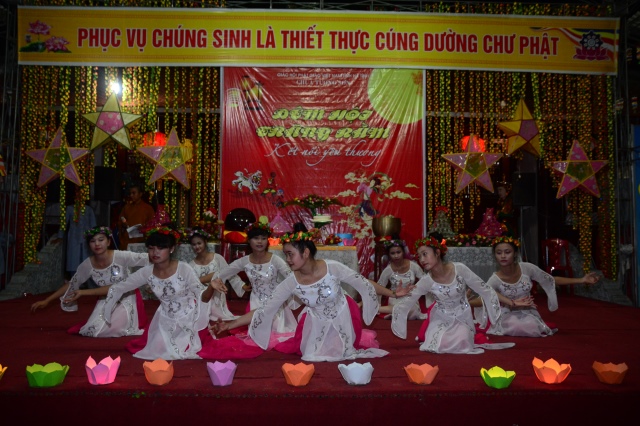 Hà Tĩnh: Tưng bừng lễ hội Trung Thu chùa Tượng Sơn