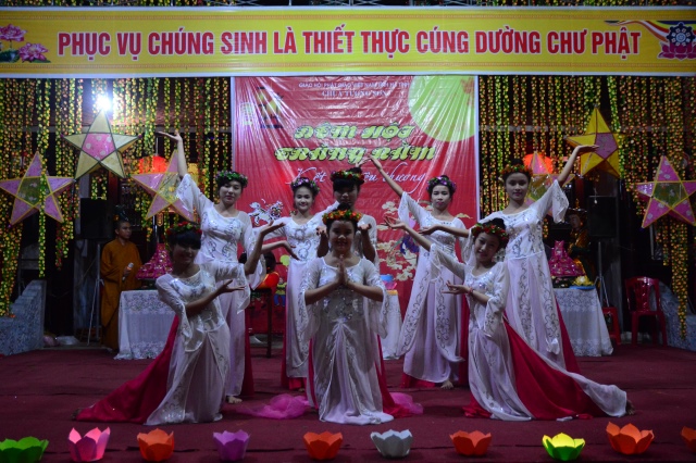 Hà Tĩnh: Tưng bừng lễ hội Trung Thu chùa Tượng Sơn