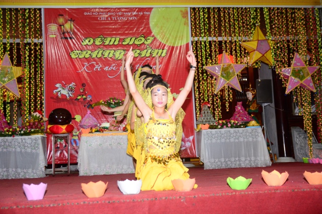 Hà Tĩnh: Tưng bừng lễ hội Trung Thu chùa Tượng Sơn