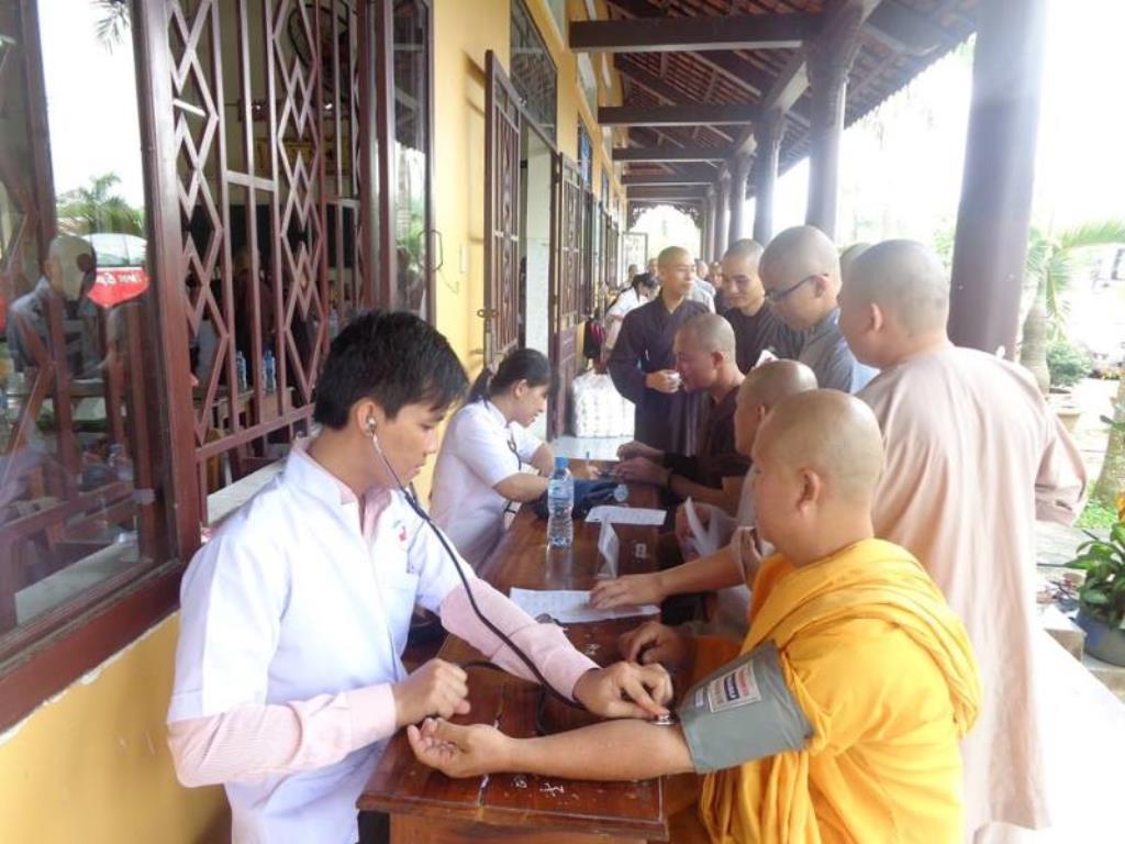 Cúng Dường Trường Hạ Tăng-Ni Đồng Nai 26/07/14