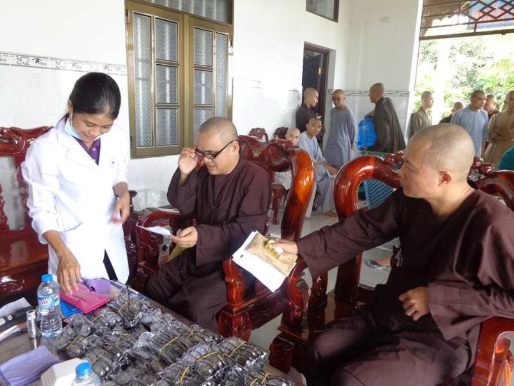 Cúng Dường Trường Hạ Tăng-Ni Đồng Nai 26/07/14