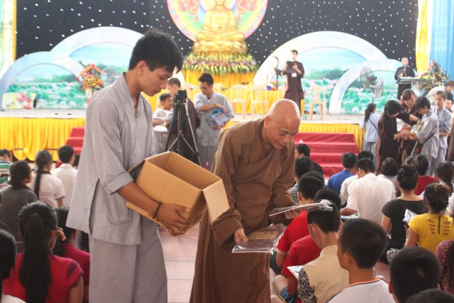 Thái Bình: Chùm ảnh buổi lễ kết khóa đầy xúc động – KTMH chùa Từ Xuyên