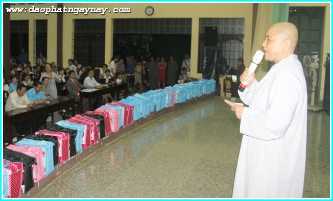 Bình Dương:   ĐÊM HỘI TRĂNG RẰM 2014
