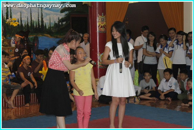 TP.HỒ CHÍ MINH:    Lung Linh Đêm Hội Trung Thu 2014