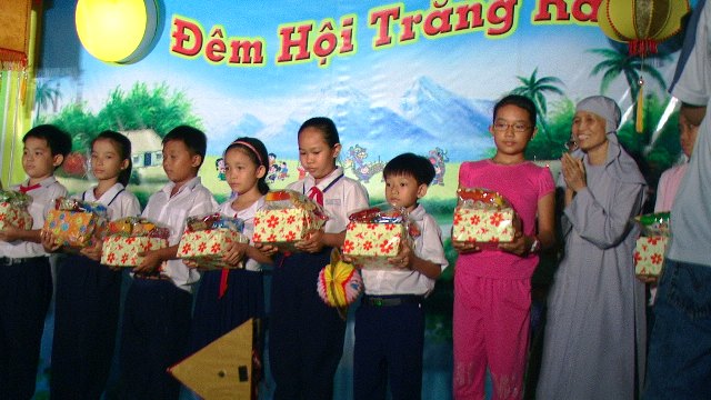 Khánh Hòa: Thiền tự Trúc Lâm Viên Giác văn nghệ “Đêm Hội Trăng Rằm”