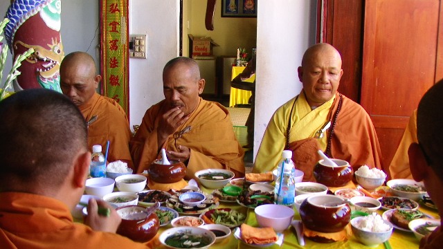 Khánh Hòa: Chùa Đào Viên lễ cúng dường Trai tăng