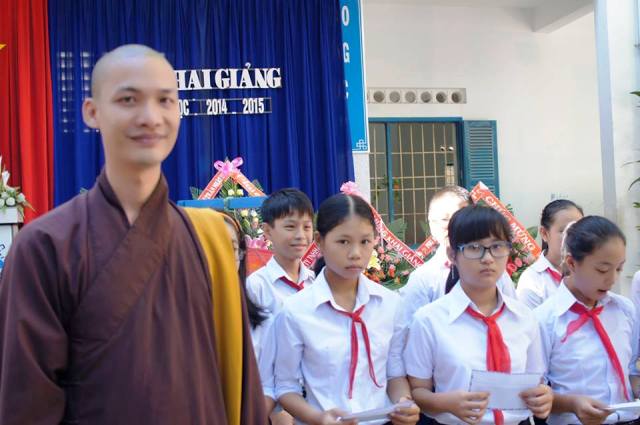 Khánh Hòa: Chùa Linh Quang văn nghệ trung thu “Quay về tuổi thơ”