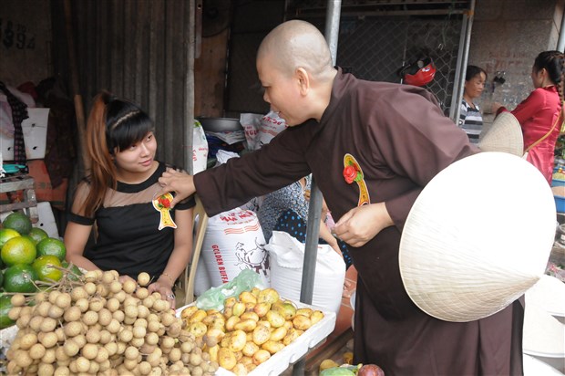 Thanh Hóa: “Hoa Hồng Vào Làng” khởi động mùa Vu Lan – Báo Hiếu