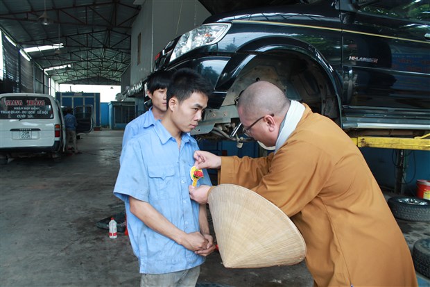 Thanh Hóa: “Hoa Hồng Vào Làng” khởi động mùa Vu Lan – Báo Hiếu