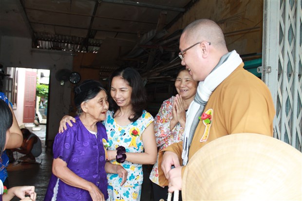 Thanh Hóa: “Hoa Hồng Vào Làng” khởi động mùa Vu Lan – Báo Hiếu