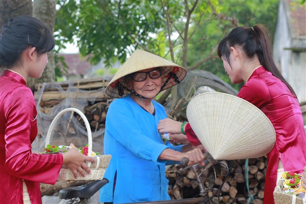 Thanh Hóa: “Hoa Hồng Vào Làng” khởi động mùa Vu Lan – Báo Hiếu