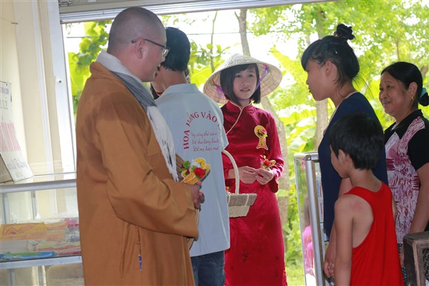 Thanh Hóa: “Hoa Hồng Vào Làng” khởi động mùa Vu Lan – Báo Hiếu