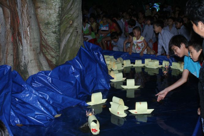 TP.HCM:  Đêm hội Trăng Rằm chùa Thiên Chánh