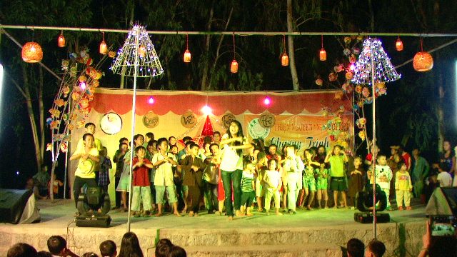 Khánh Hòa: Chùa Linh Quang văn nghệ trung thu “Quay về tuổi thơ”