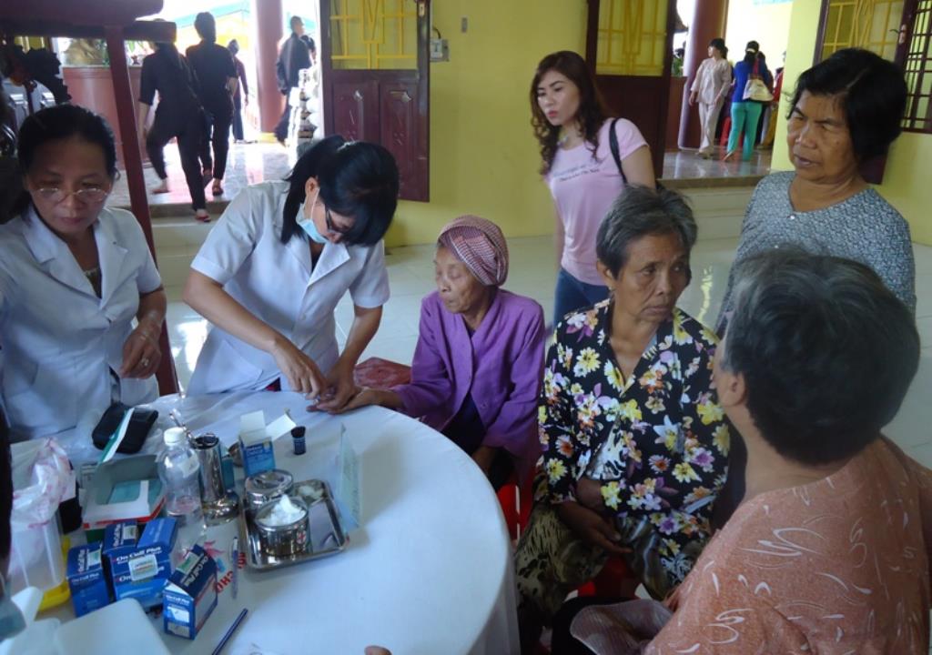 Hội CTĐ Chùa Long Tuyền Từ Thiện Tại Kiên Giang