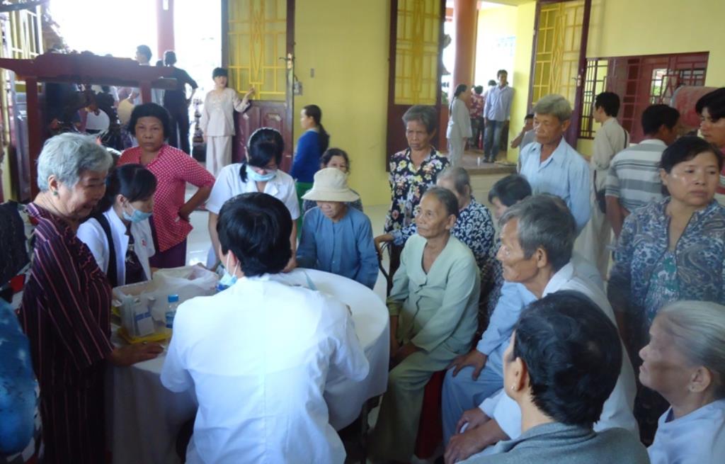 Hội CTĐ Chùa Long Tuyền Từ Thiện Tại Kiên Giang