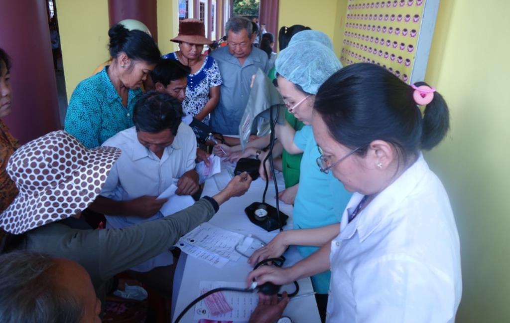 Hội CTĐ Chùa Long Tuyền Từ Thiện Tại Kiên Giang