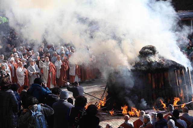 Hàn Quốc Thiền sư Pháp Truyền,  lãnh đạo tinh thần tối cao cho Thiền phái Tào Khê tân Viên tịch