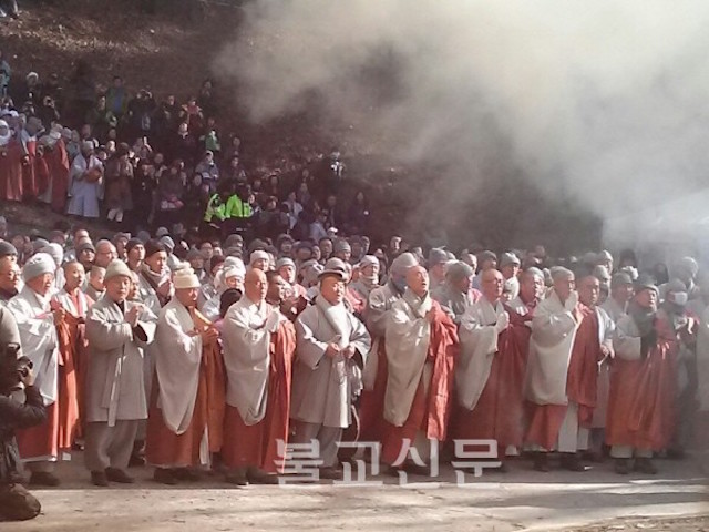 Hàn Quốc Thiền sư Pháp Truyền,  lãnh đạo tinh thần tối cao cho Thiền phái Tào Khê tân Viên tịch