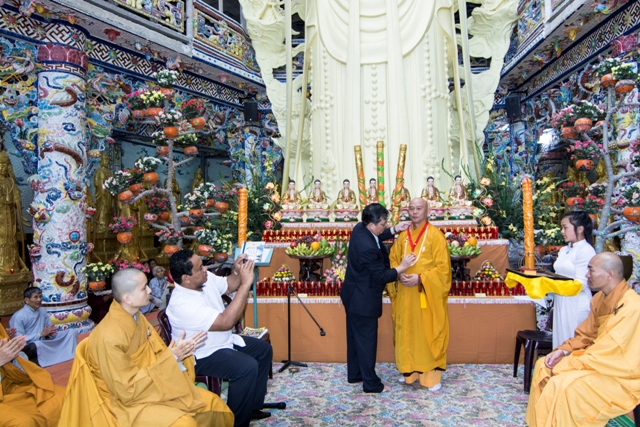 Lâm Đồng: Chùa Linh Phước Tổ Chức Pháp Hội Quan Âm Và Đón Nhận Hai Kỷ Lục