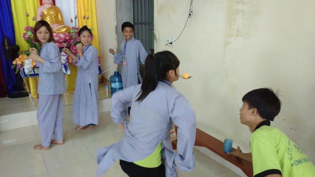 Thái Bình: Gần 100 bạn trẻ về chùa Ứng Linh dự tu một ngày