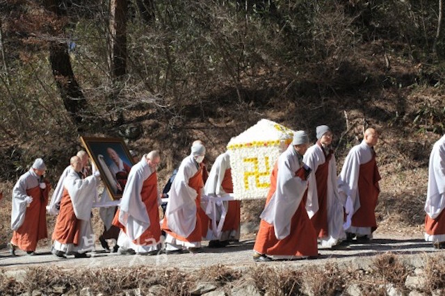 Hàn Quốc Thiền sư Pháp Truyền,  lãnh đạo tinh thần tối cao cho Thiền phái Tào Khê tân Viên tịch