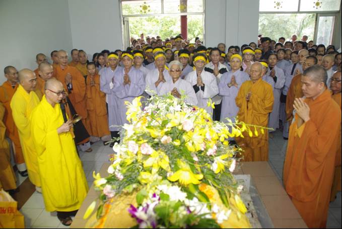 Tiểu Sử Cố Sa Di Ni Bồ Tát Giới Thích Nữ Viên Phụng