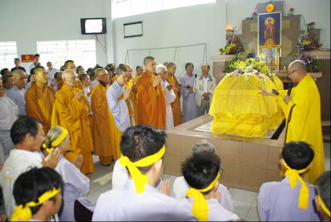 Tiểu Sử Cố Sa Di Ni Bồ Tát Giới Thích Nữ Viên Phụng