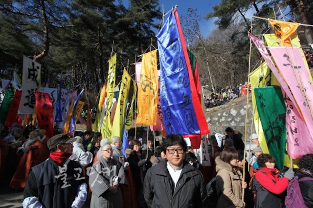 Hàn Quốc Thiền sư Pháp Truyền,  lãnh đạo tinh thần tối cao cho Thiền phái Tào Khê tân Viên tịch