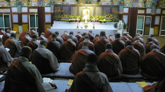 Hàn Quốc Thiền sư Pháp Truyền,  lãnh đạo tinh thần tối cao cho Thiền phái Tào Khê tân Viên tịch